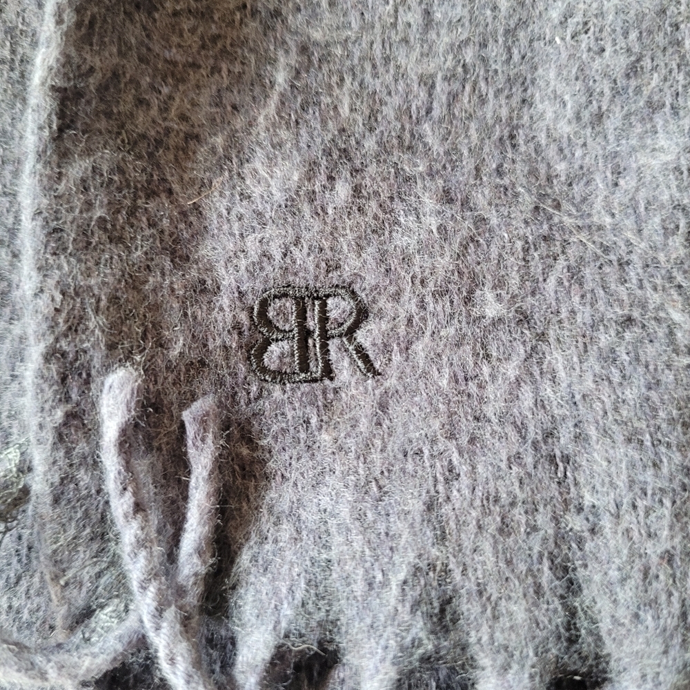 Banana Republic Charcoal Knit Poncho - Picture 5 of 5